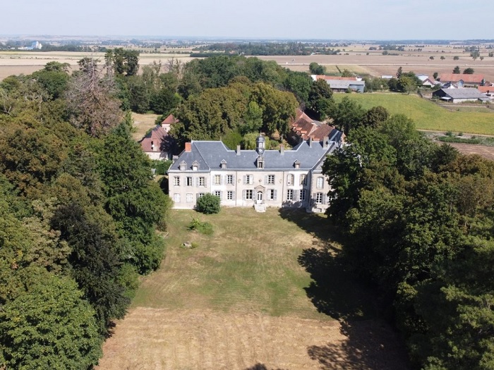 achat vente Château Classique a vendre   Entre Gannat et Vichy  ALLIER AUVERGNE