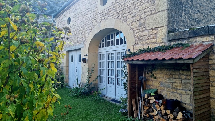 achat vente Authentique Presbytère a vendre  restauré , dépendance, gîte Bourbonne-les-Bains  à 25 mn, 40 mn Vesoul, dans un charmant village avec vue HAUTE SAONE FRANCHE COMTE