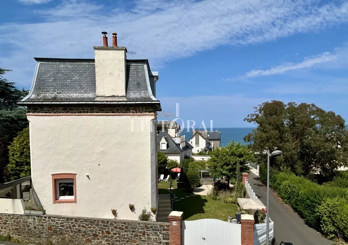 achat vente Demeure de Caractère a vendre  en parfait état , stationnement privatif Saint-Brieuc , à proximité, 200m plages, quelques mn gare TGV COTES D'ARMOR BRETAGNE