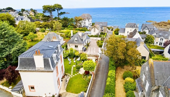 achat vente Demeure de Caractère a vendre  en parfait état , stationnement privatif Saint-Brieuc , à proximité, 200m plages, quelques mn gare TGV COTES D'ARMOR BRETAGNE