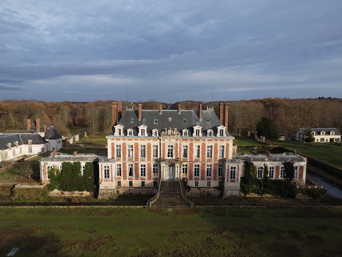 achat vente Château Classique a vendre  , dépendances Paris , à 17 km PARIS ILE DE FRANCE