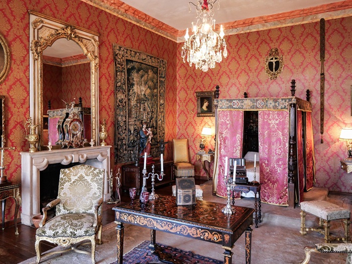 achat vente Somptueux Château Classique a vendre  Classé MH , dépendances, chapelle, piscine Aix-en-Provence  à 1h, Luberon, avec vue BOUCHES DU RHONE PACA