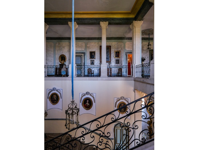 achat vente Somptueux Château Classique a vendre  Classé MH , dépendances, chapelle, piscine Aix-en-Provence  à 1h, Luberon, avec vue BOUCHES DU RHONE PACA