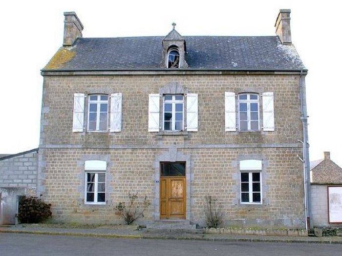 achat vente Maison de Maître a vendre  en pierre  Le Teilleul , 3h Paris, 50 mn Mt St Michel MANCHE NORMANDIE
