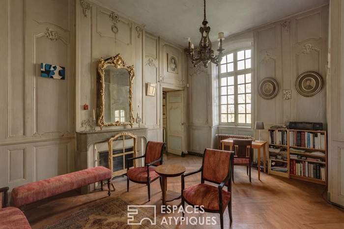 achat vente Demeure de Caractère a vendre  ISMH à restaurer , dépendance, pigeonnier XVIIIème Gy , à proximité immédiate, 30 mn TGV HAUTE SAONE FRANCHE COMTE