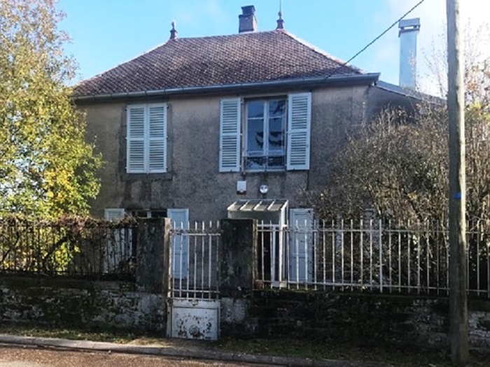 achat vente Maison bourgeoise a vendre  , petit abri de jardin Haute-Saône , dans beau village, en coteau avec vue HAUTE SAONE FRANCHE COMTE