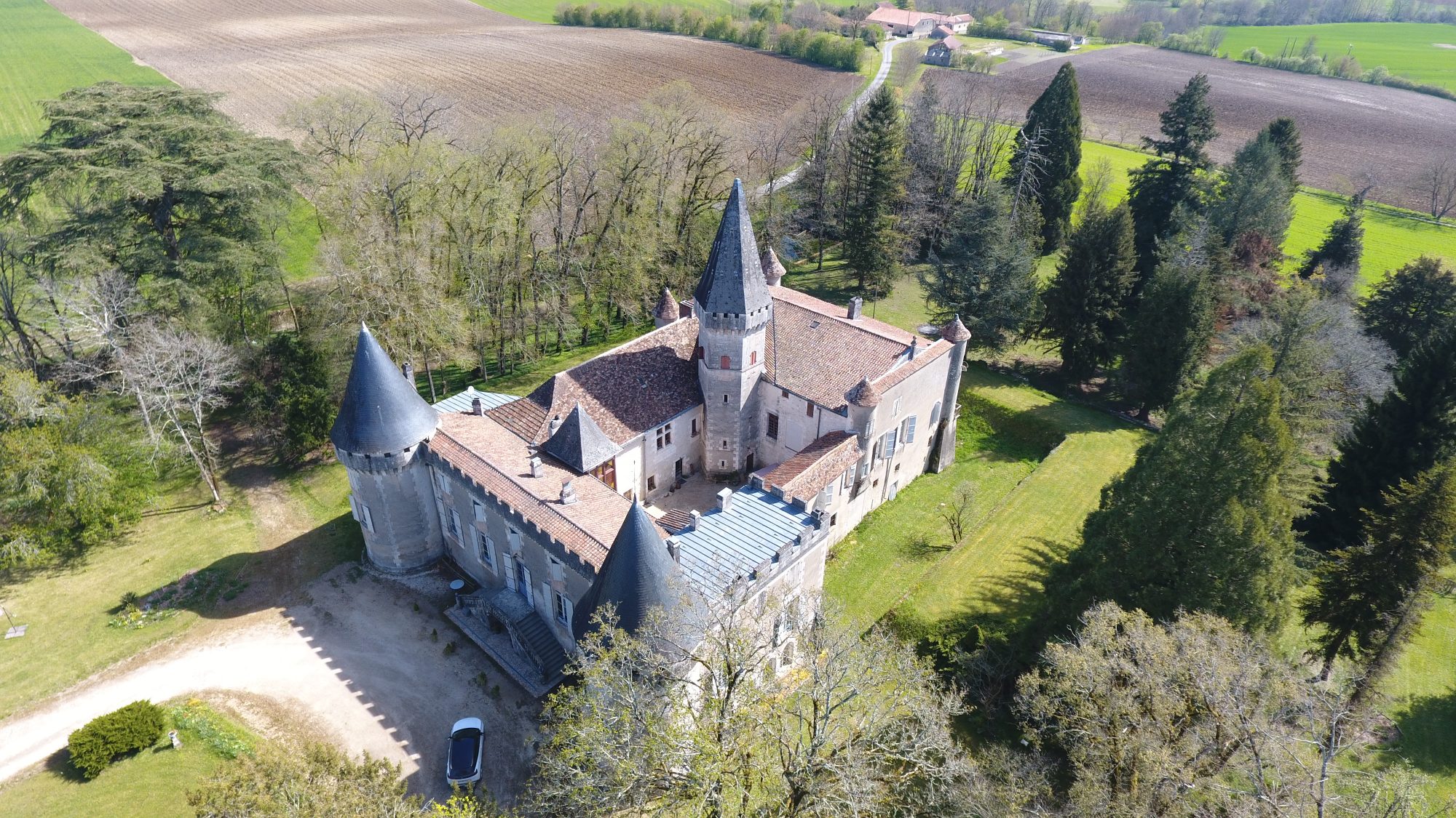 achat vente Château Néo-Gothique a vendre  , dépendances Proche Brantôme  DORDOGNE AQUITAINE