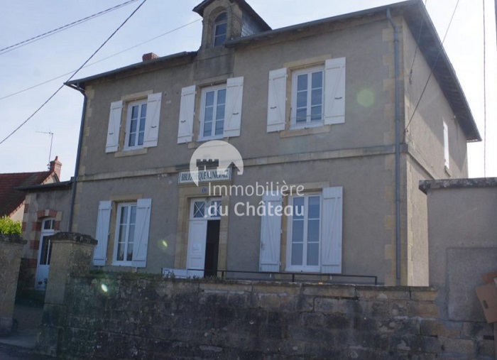 achat vente Maison Classique a vendre , ancien bâtiment communal  Secteur Saint-Honoré les Bains  NIEVRE BOURGOGNE