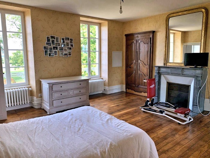 achat vente Château Classique a vendre  , dépendances Nevers  à 25 mn, moins de 3h Paris NIEVRE BOURGOGNE