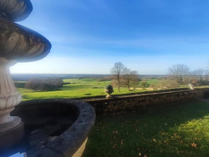 achat vente Château Classique a vendre  restauré , piscine Bourg-en-Bresse , à 30 mn, à l'orée d'un village AIN RHONE ALPES