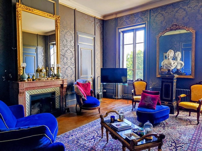 achat vente Château Clasique a vendre  en partie restauré  Bourg-en-Bresse , au cœur d'un environnement naturel préservé, entre Lyon et G AIN RHONE ALPES