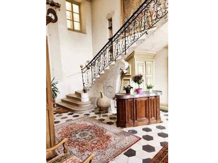 achat vente Château Classique a vendre  , dépendances, appartement Bourg-en-Bresse  AIN RHONE ALPES