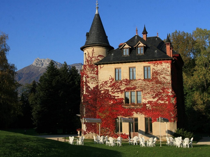 achat vente Château Classique a vendre  , dépendances Chambéry , à 1h20 de Genève et 1h20 de Lyon SAVOIE RHONE ALPES