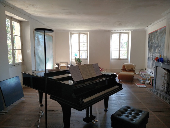 achat vente Manoir Urbain a vendre  à finir de restaurer , dépendance, 2nde maison indépendante Saint-Céré , tous commerces à pied LOT MIDI PYRENEES