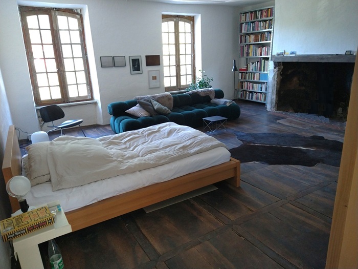 achat vente Manoir Urbain a vendre  à finir de restaurer , dépendance, 2nde maison indépendante Saint-Céré , tous commerces à pied LOT MIDI PYRENEES