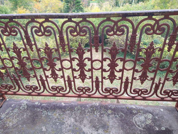 achat vente Maison de Maître a vendre  à restaurer , dépendance, puits Gannat , à 10 mn, 11mn A71, sans nuisances, très belles vues ALLIER AUVERGNE