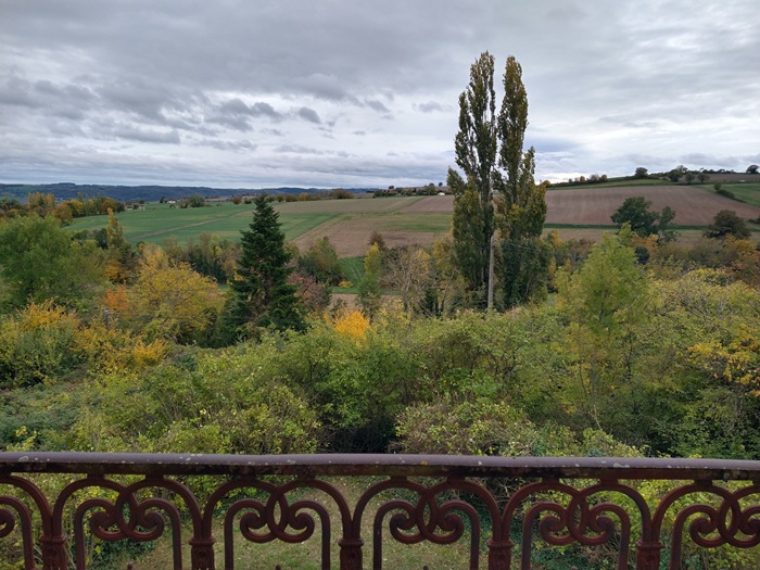 achat vente Maison de Maître a vendre  à restaurer , dépendance, puits Gannat , à 10 mn, 11mn A71, sans nuisances, très belles vues ALLIER AUVERGNE