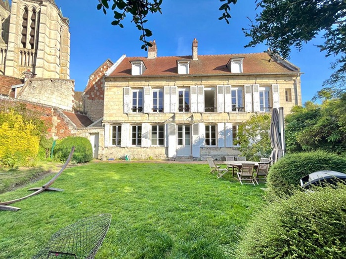 achat vente Maison de Maître a vendre  , garage Noyon , cœur centre historique, moins de 20min de Compiègne OISE PICARDIE