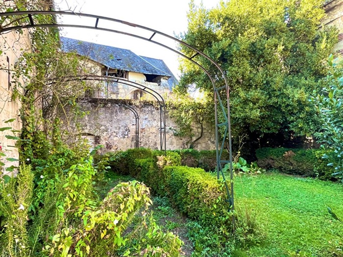 achat vente Maison de Maître a vendre  , garage Noyon , cœur centre historique, moins de 20min de Compiègne OISE PICARDIE