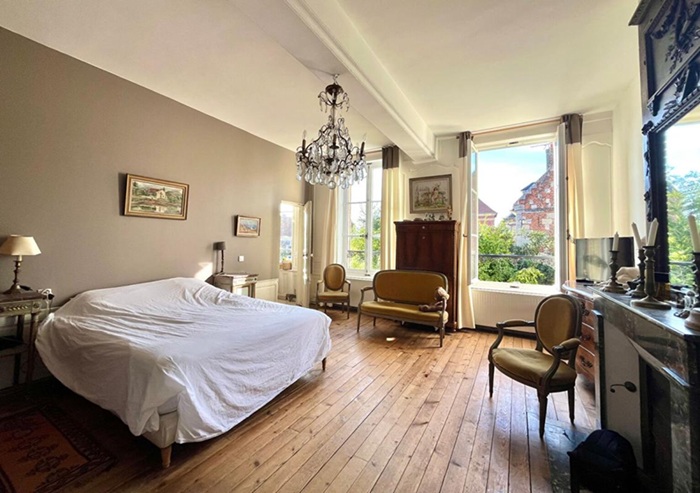 achat vente Maison de Maître a vendre  , garage Noyon , cœur centre historique, moins de 20min de Compiègne OISE PICARDIE