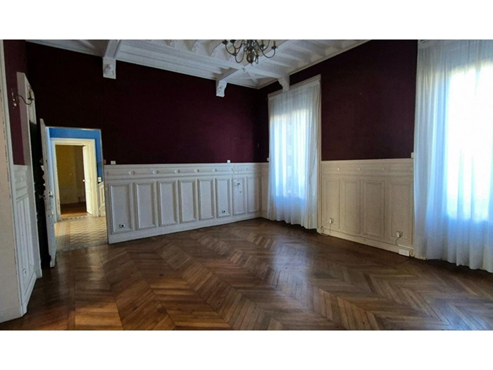 achat vente Maison de Maître a vendre   Crépy-en-Valois  OISE PICARDIE