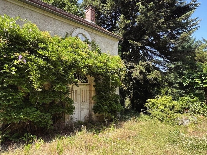 achat vente Maison de Maître a vendre  à restaurer , dépendance Sorges , au cœur de son parc, sans vis à vis DORDOGNE AQUITAINE