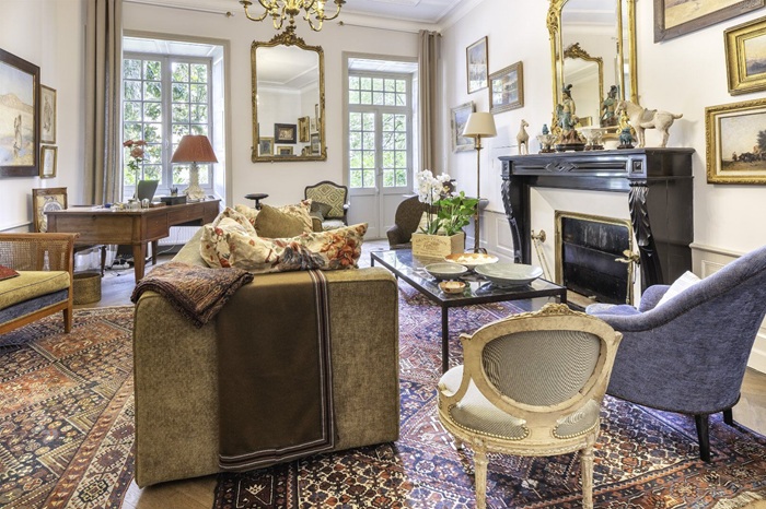 achat vente Maison de maître Classique a vendre  , garage, appartement indépendant Beaulieu-sur-Dordogne , à quelques pas de l'abbatiale Saint-Pierre CORREZE LIMOUSIN