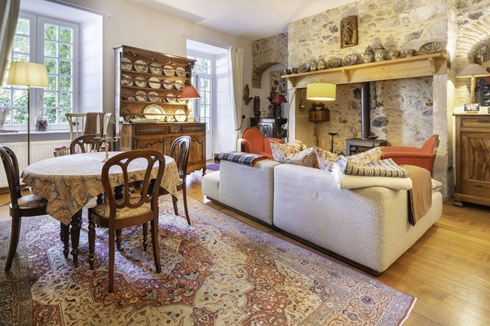 achat vente Maison de maître Classique a vendre  , garage, appartement indépendant Beaulieu-sur-Dordogne , à quelques pas de l'abbatiale Saint-Pierre CORREZE LIMOUSIN
