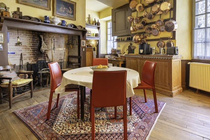 achat vente Maison de maître Classique a vendre  , garage, appartement indépendant Beaulieu-sur-Dordogne , à quelques pas de l'abbatiale Saint-Pierre CORREZE LIMOUSIN