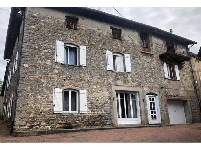 achat vente Maison de Maître a vendre  de village  Régny , à 15 mn de Roanne LOIRE RHONE ALPES