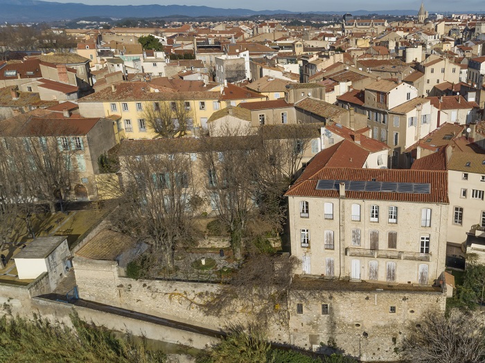 achat vente Ancien Hôtel Particulier a vendre  partiellement ISMH à restaurer , petite dépendance Béziers , cœur de ville HERAULT LANGUEDOC ROUSSILLON